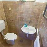 House Pool House By The Sea Дом отдыха *