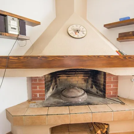 House Pygmy Cormorant Vikendica *