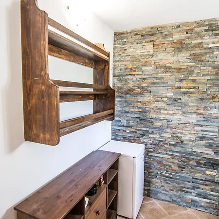 House By The Sea Nyaraló Pirovac