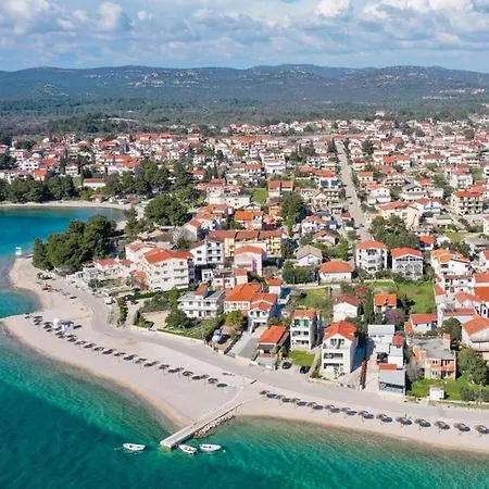 House Pygmy Cormorant Vikendica