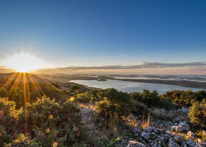 House By The Sea Nyaraló Pirovac