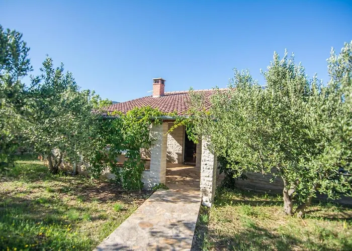 House By The Sea Nyaraló Pirovac